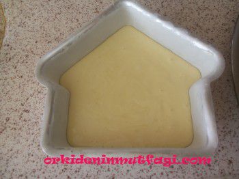 Ev şeklinde pasta