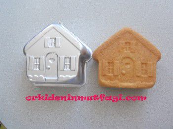 Ev şeklinde pasta